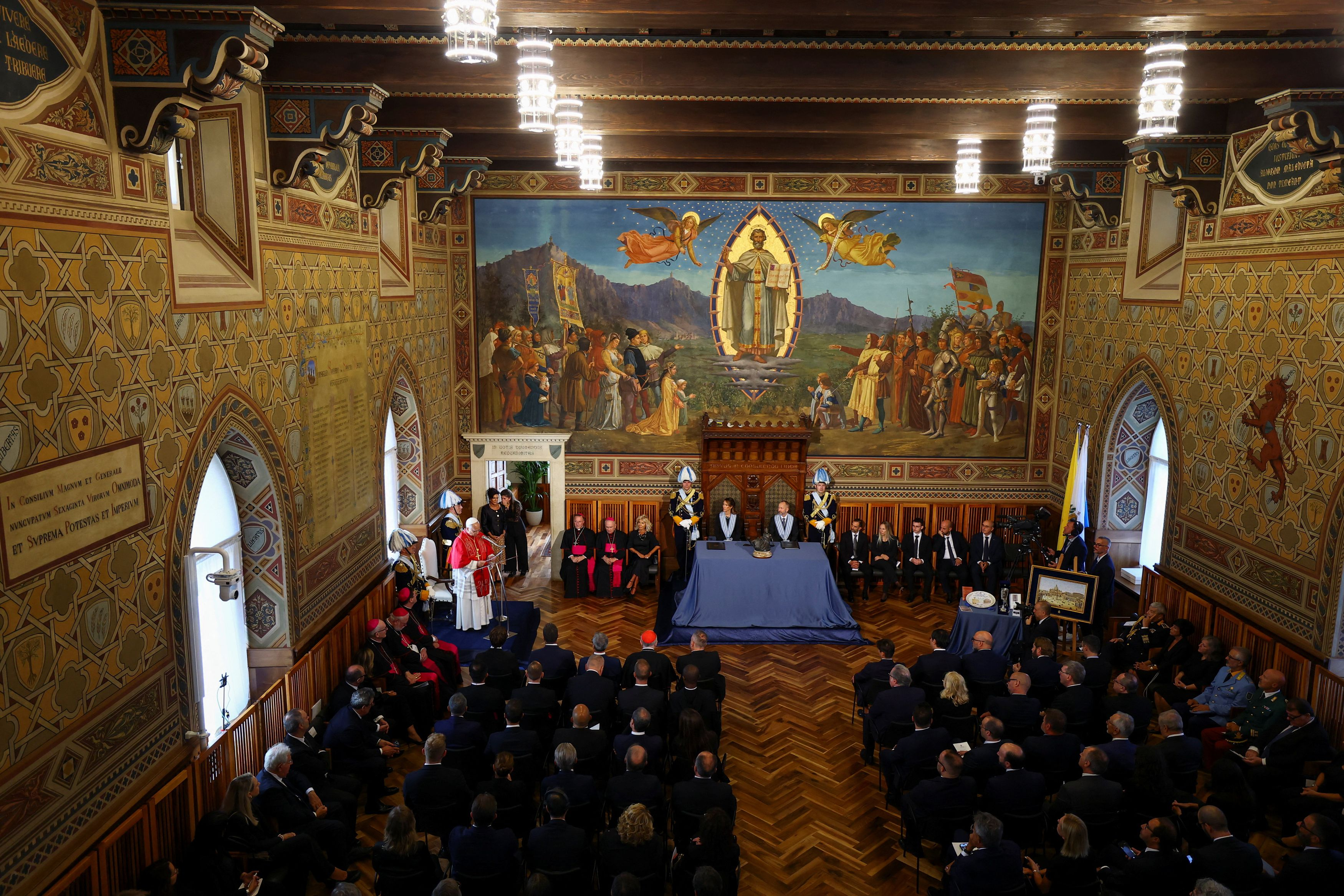 Il discorso del Papa nel Palazzo pubblico di San Marino / REUTERS