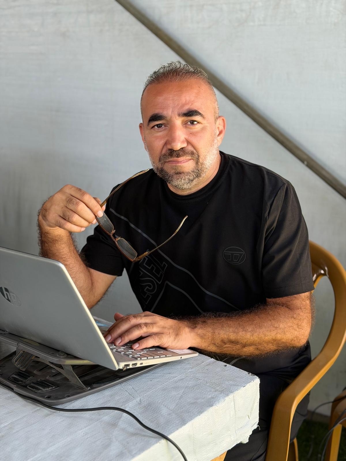 Mohammad Dahman, nota firma dell'agenzia Wafa, è in attesa di una delicata operazione ai reni / Foschi