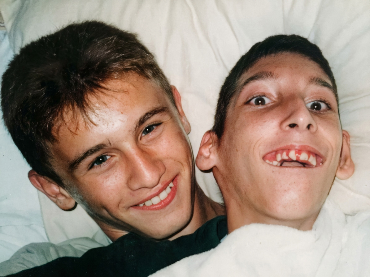 Cico con Michele, uno dei fratelli